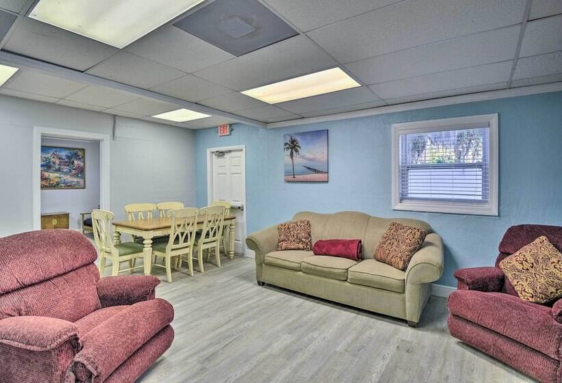 Serene Daytona Beach House W/ Private Yard!