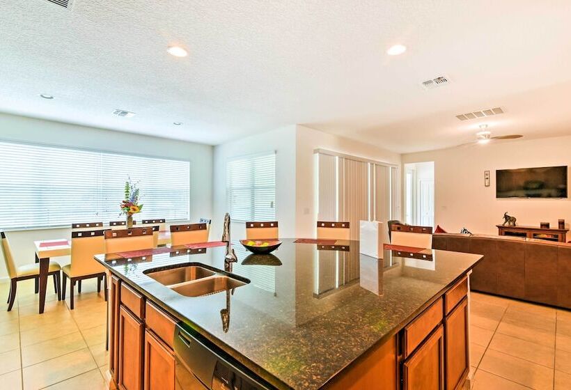 Home W/ Private Pool & Spa: 8 Mi To Disney