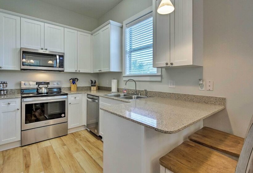 Spacious Miramar Beach Cottage W/ Beach Access!
