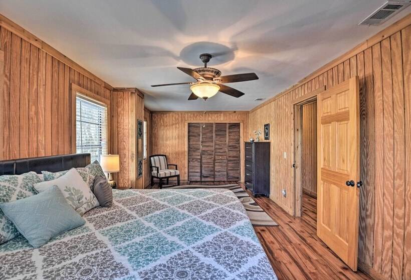 St Johns River Canal Home W/ Grill!