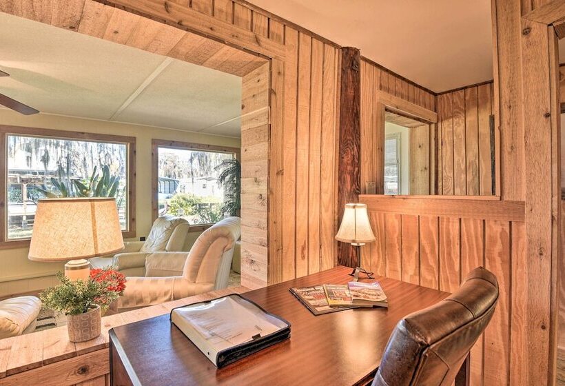 St Johns River Canal Home W/ Grill!