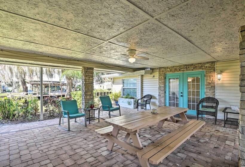 St Johns River Canal Home W/ Grill!