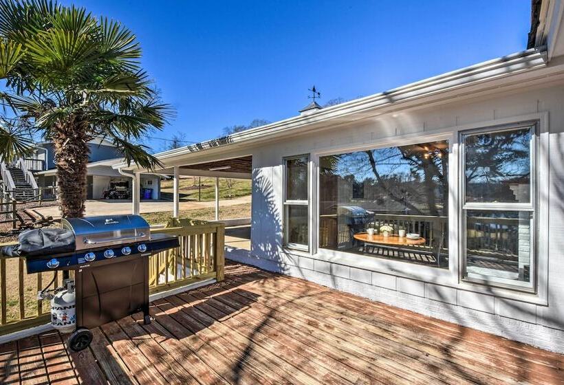 Stunning Seneca Home W/ Lake Keowee Access!