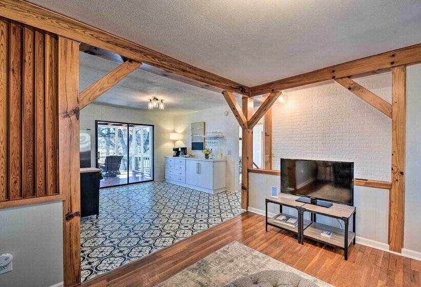 Stunning Seneca Home W/ Lake Keowee Access!