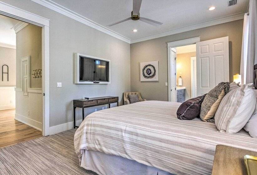 Sunny Fl Home  Miss Millies Landing  W/ Deck!