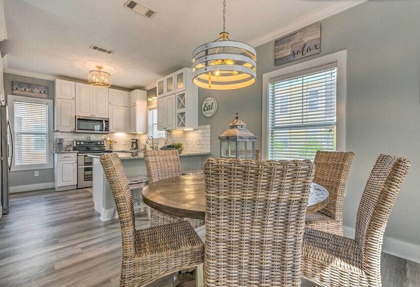 On Site Beach Bar: Sunny Perdido Key Cottage!