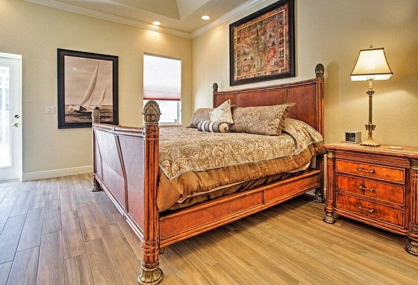 Superb Naples Home W/ Den & Private Saltwater Pool