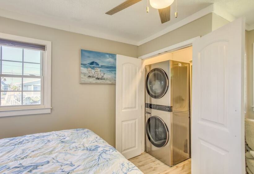 Waterfront Home W/ Deck In North Myrtle Beach!