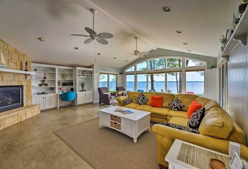 Bayfront Blounts Creek Home: Private Beach + Dock!
