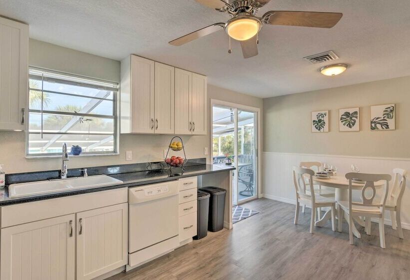 Bayfront Paradise W/ Heated Pool & Balcony!