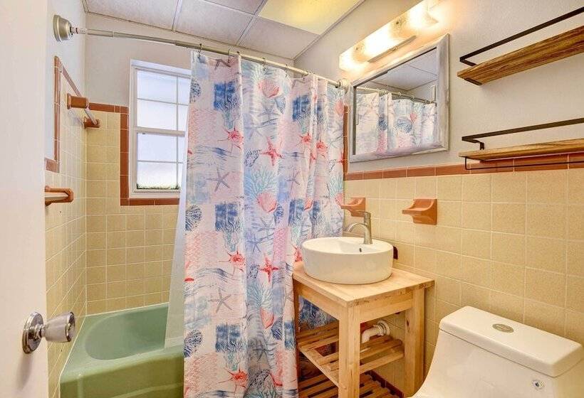 Bradenton Cottage W/ Screened Pool: 12 Mi To Beach