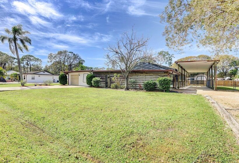 Bradenton Cottage W/ Screened Pool: 12 Mi To Beach