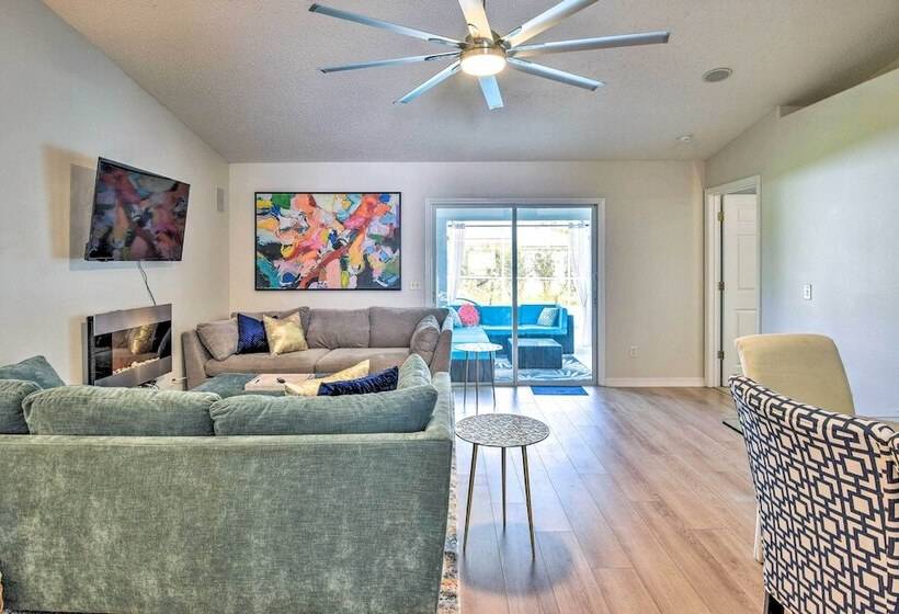 Bright Palm Coast Gem W/ Lanai & Private Pool