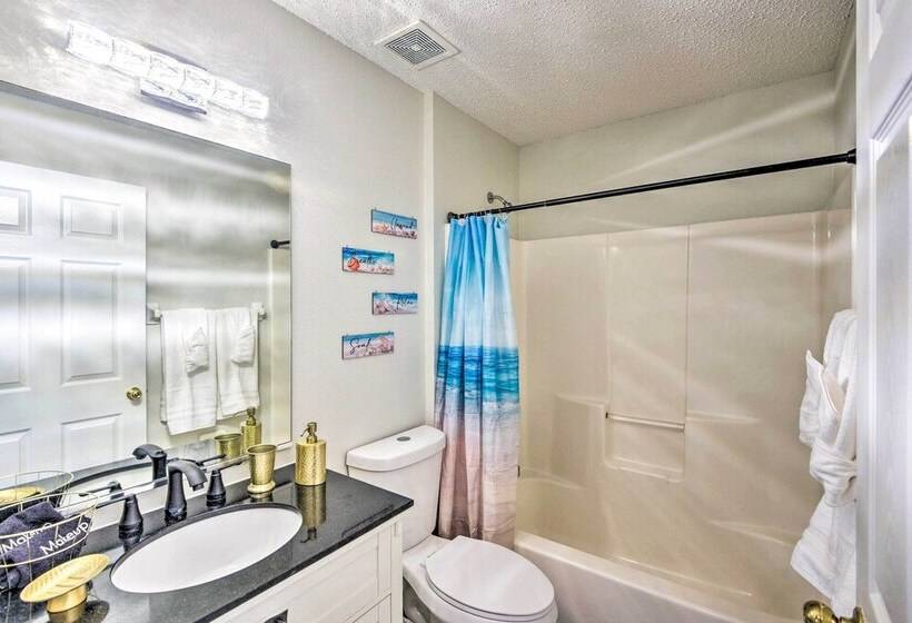 Bright Palm Coast Gem W/ Lanai & Private Pool