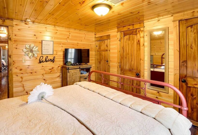 Broken Bow Abode W/ Hot Tub < 7 Mi To Lake!