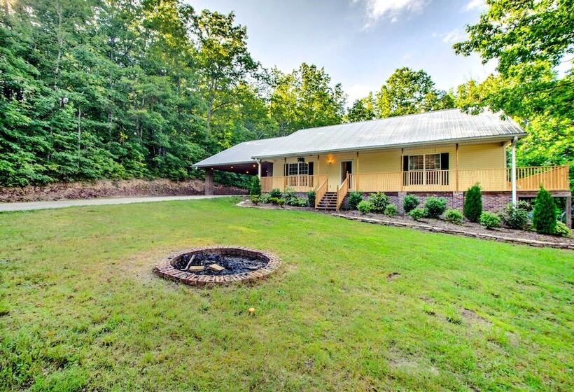 Cedar Mountain House On 12 Acres   Near Trails!