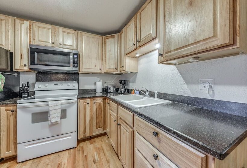 Cloudcroft Cabin Vacation Rental: 3 Mi To Skiing!