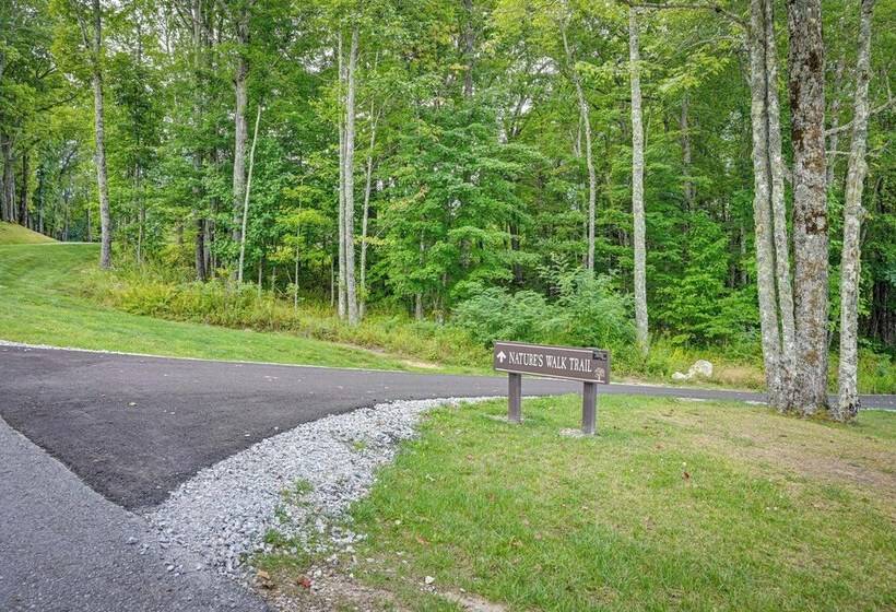 Putt Putt, Pickleball + Trails: Glenville Getaway