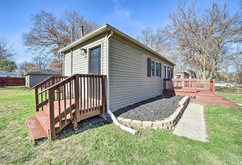 Cozy Hobart Retreat < 9 Mi To Lake Michigan!