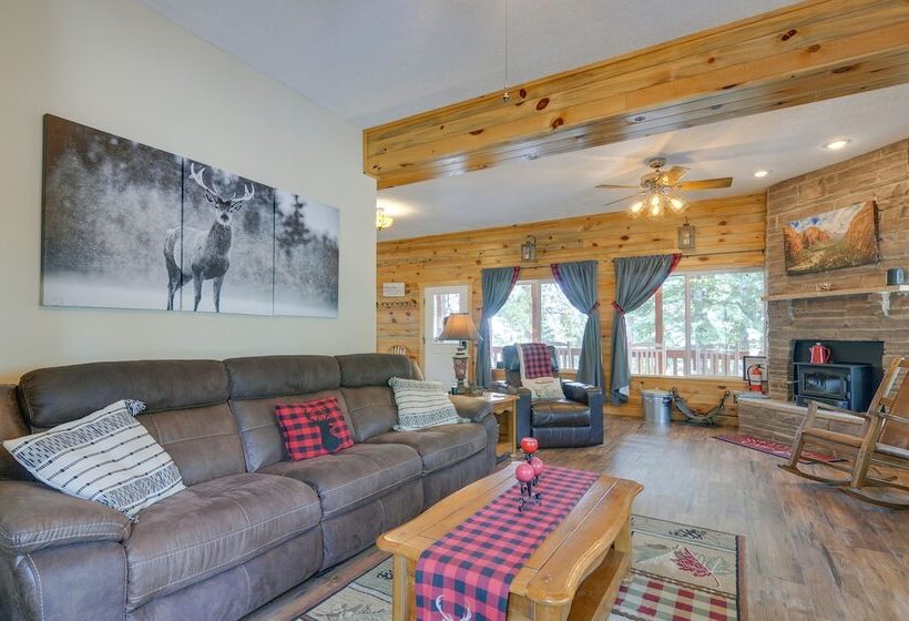Duck Creek Village Cabin Near National Forest!
