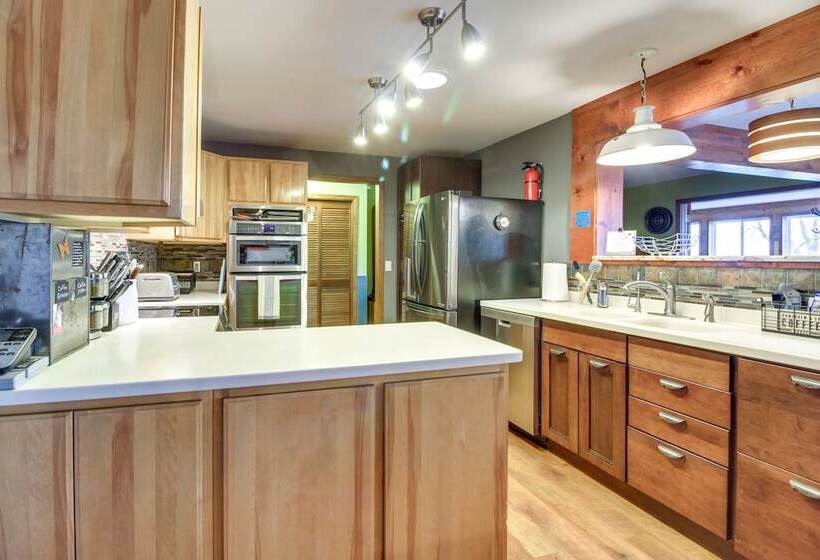 Family Friendly Ottertail Home On Rush Lake!