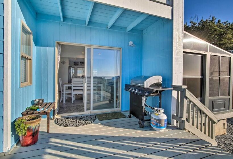 Gold Beach Home W/ Hot Tub, 1/4 Mi To Beach!