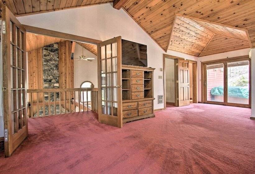 Historic Helena Retreat   Near Dtwn & Mt Helena!