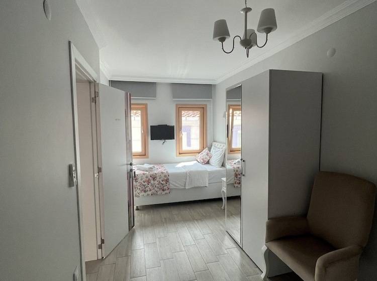 هتل Ada Evi̇ Mu