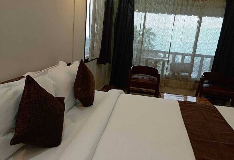 فندق La Nicholas Dei Da Kine Resort