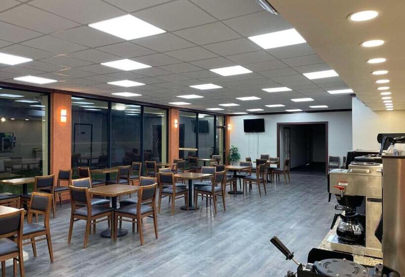 فندق Quality Inn