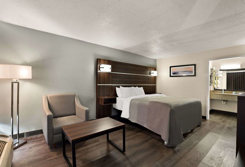 فندق Quality Inn
