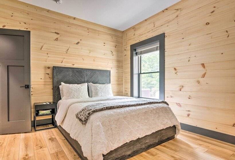 Luxe Retreat W/ Mtn View < 5 Mi To Lake James