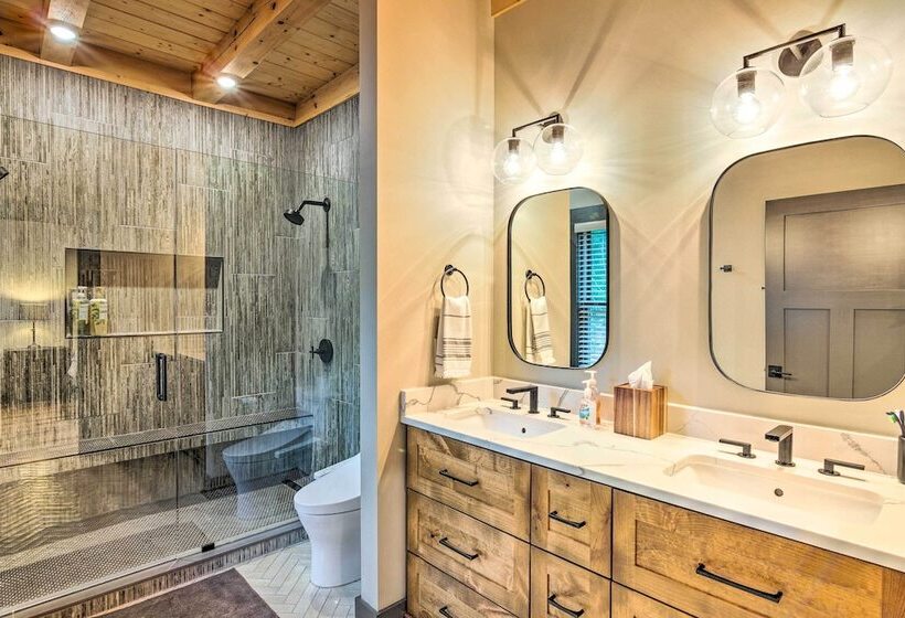 Luxe Retreat W/ Mtn View < 5 Mi To Lake James