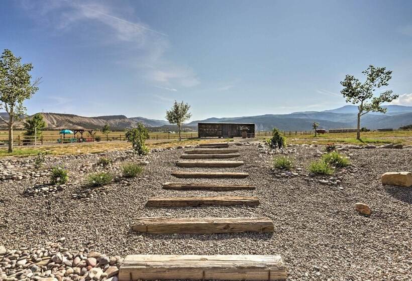 Montrose Barndominium On 7 Acres With Views!