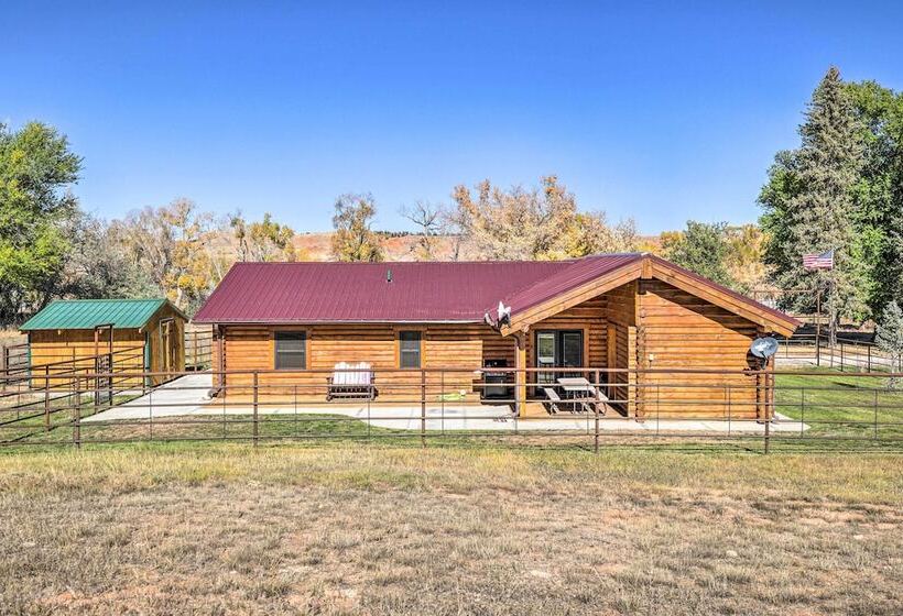 Remote Cabin W/ Gas Stove < 7 Mi To Town!