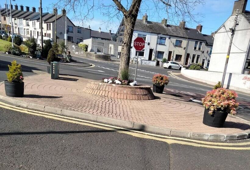 דירת נופש Beautiful 2 Bed House In Larne With Free Parking