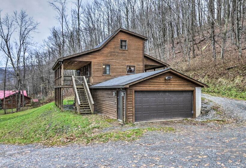 Rustic Cabin In The Woods: 6 Mi To Snowshoe Resort