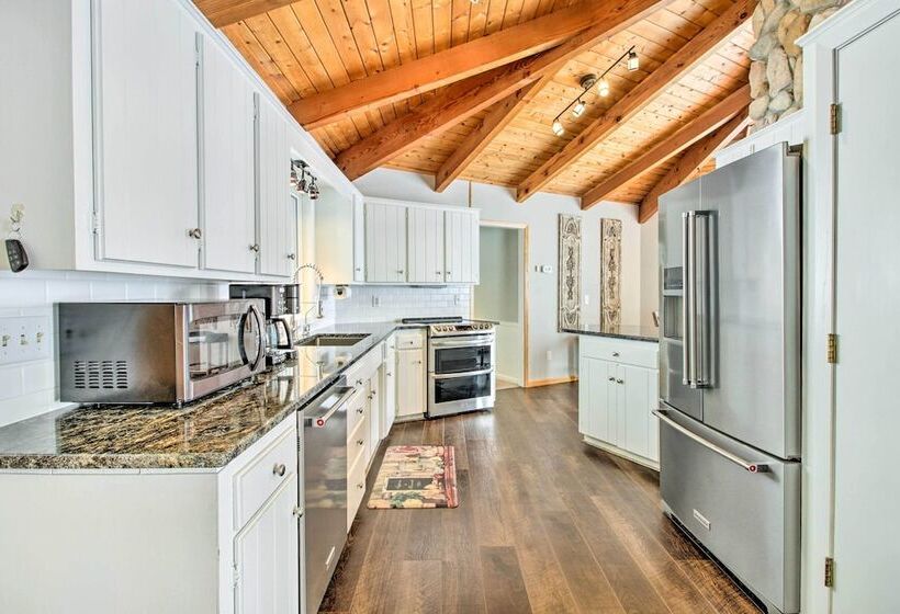 Waterfront Gull Lake W/ Dock: Family Friendly!