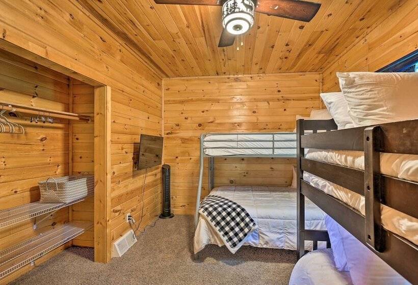 Sun Dappled Cadillac Gem W/ Kayaks & Grill!