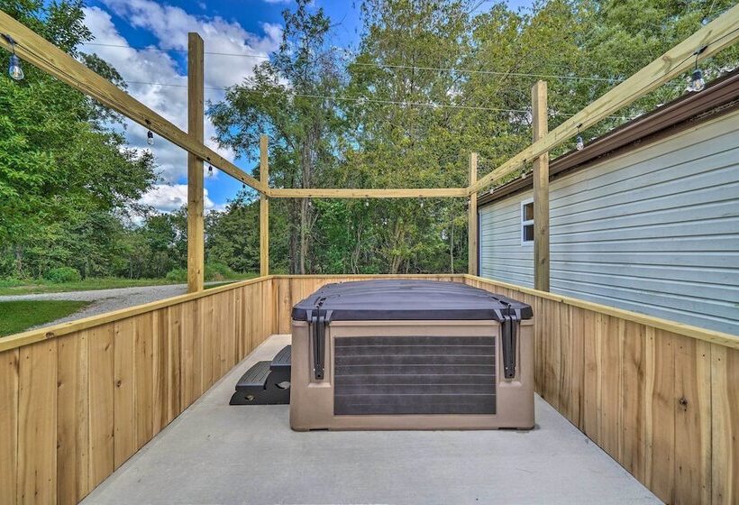 Take 5 Relax, Rest, Refresh  With Yard & Pond!