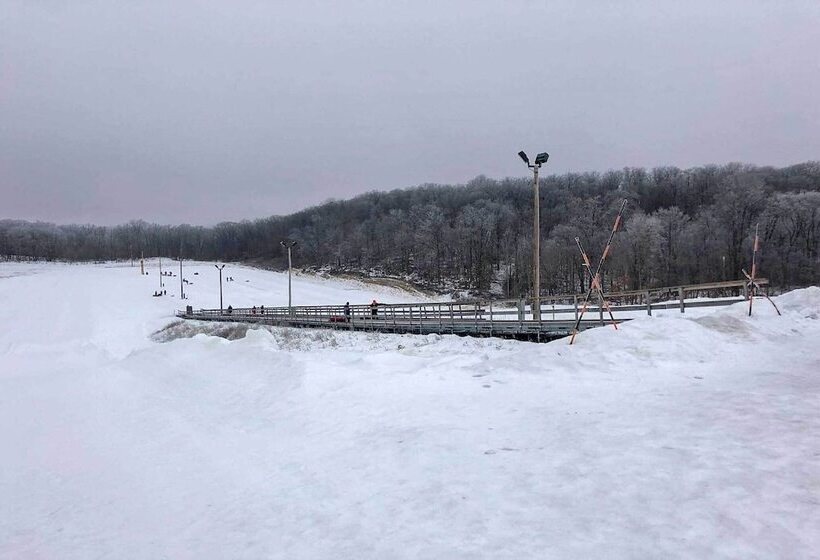 The Lakefront Home   5 Minutes From Detroit Lakes!