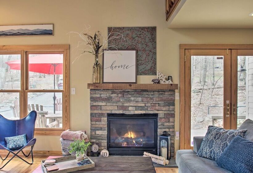 Wintergreen Resort Cabin: Near The Slopes!