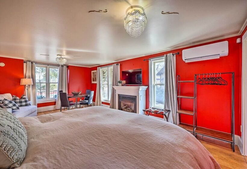 Walk To Dtwn: Historic Home In Eureka Springs