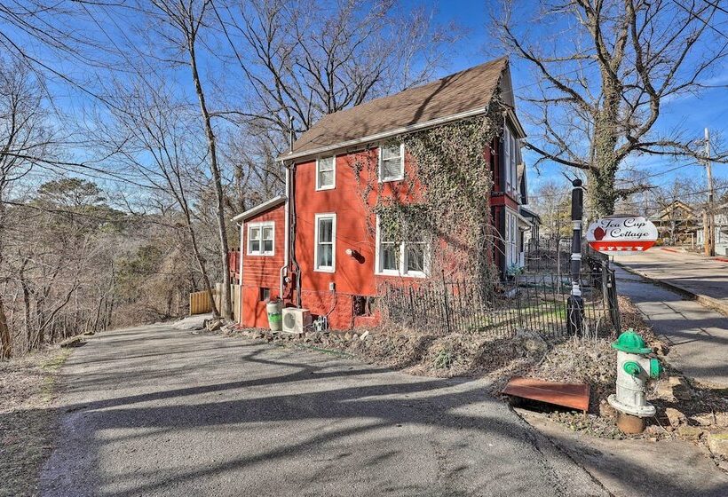 Walk To Dtwn: Historic Home In Eureka Springs