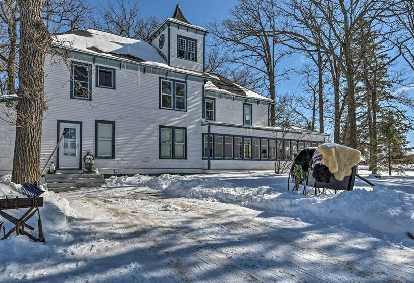Historic Backus Home, Steps To Pine Mountain Lake!