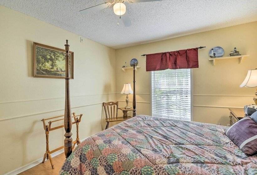 Bright Titusville Retreat W/ Lanai   Wfh Friendly!