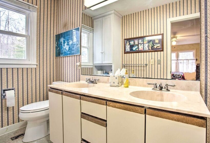 Blue Ridge Mountain Escape ~ 8 Mi To Chimney Rock