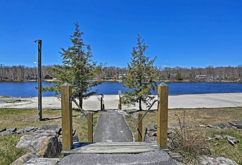 Community Perks & Deck: Charming Poconos Home!