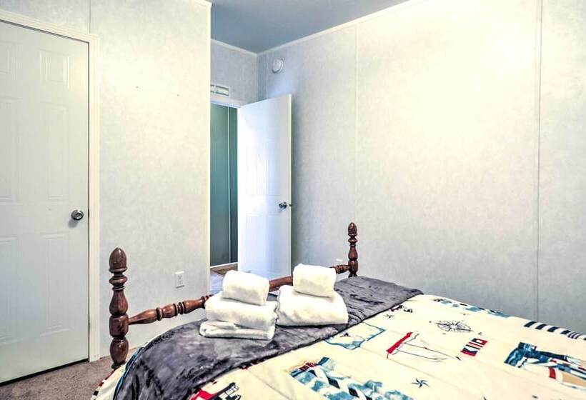 Cheery St Augustine Retreat   5 Mi To Dtwn!