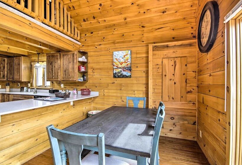 Cozy Log Home: Centrally Located & Pet Friendly!